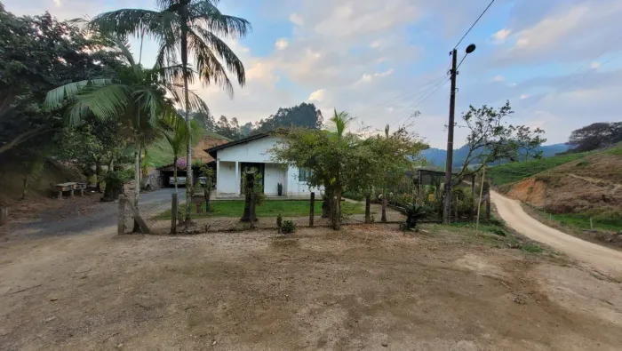 Sítio 31 Hectares em São Martinho/SC | Nascentes | Casa Histórica | Potencial para Chalés
