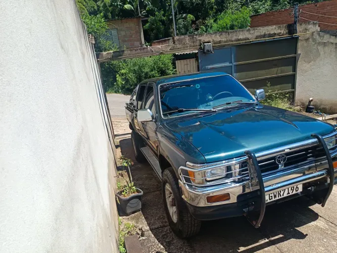 Toyota Hilux CD SR5 4X4 2.8 Diesel 1999