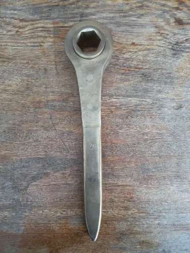 Chave catraca sem faísca | Extremidade do ponteiro | Soquete de 27 mm