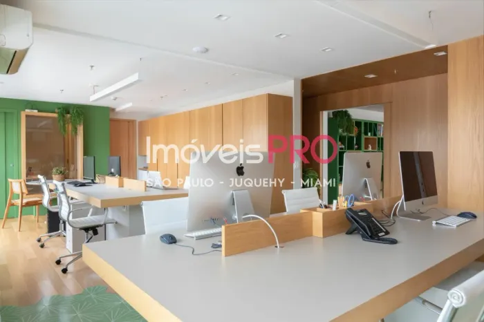 Conjunto comercial mobiliado com 99m² no Campo Belo