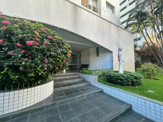 Oportunidade!!! Vendo lindo apto com 3 quartos + DCE+ área de lazer em Boa Viagem - Recife