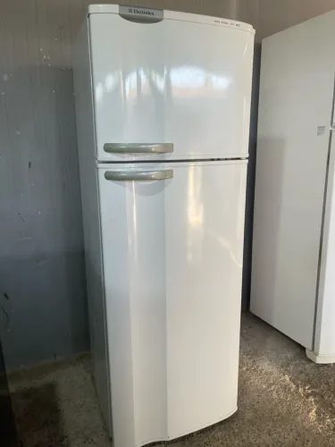 Geladeira Electrolux duplex 220v