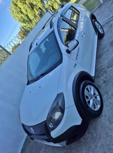 Renault Sandero Stepway Hi-power 1.6 8V 5P 2013
