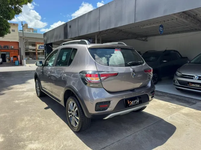 Renault Stepway Intense Flex 1.6 16V Aut. 2022