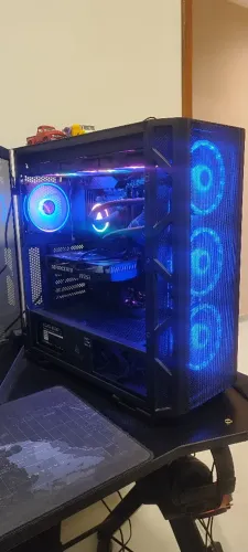 PC gamer Ryzen 7 5800xt + Rtx 5060 ti 16gb + 32 GB RAM