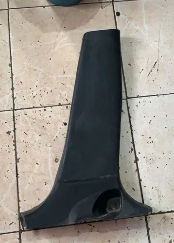 Moldura Coluna Central Lado Direito Grand Vitara 2012