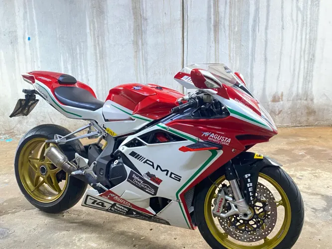Moto esportiva