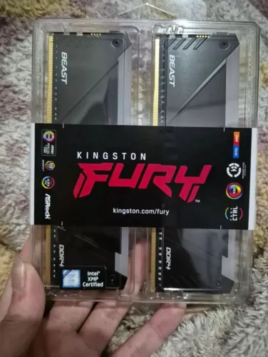 RAM DDR4 Kingston Fury RGB 3600MHz 2x8