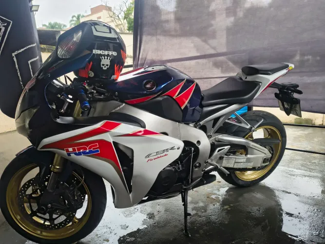 CBR 1000 RR