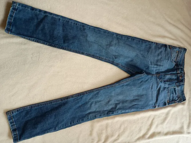 Vendo calça jeans feminina 34