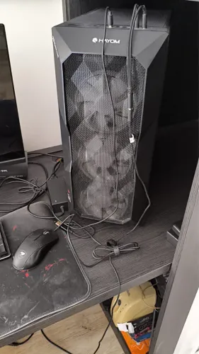 PC GAMER Ryzen 5 5600 + RTX 3060 8GB + 16GB RAM + SSD NVMe 512GB