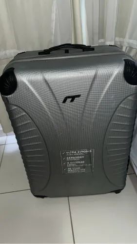 Vendi mala de viagem grande 