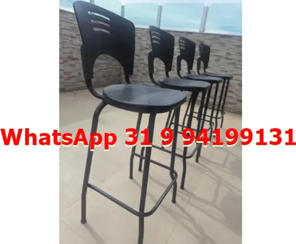 Banquetas altas novas Cor Preta 70 cm Frete grátis