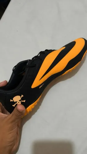 Chuteira Nike Hypervenom Society