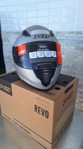 CAPACETE X11 (Aberto a negociações)