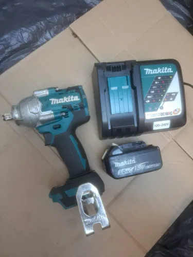 Chave de impacto makita 18v