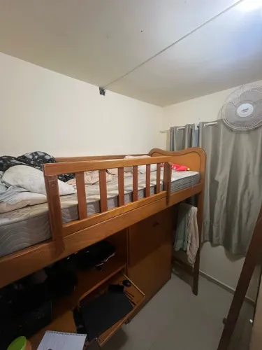 Vendo Móvel De Madeira Maciça