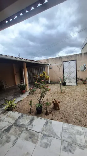 Casa disponível para aluguel