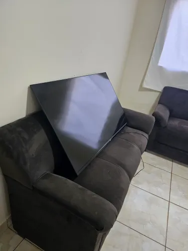 Vendo tv philps 50 polegadas retirar peças