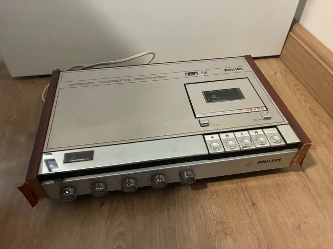 Record Cassete Player Philips Antigo