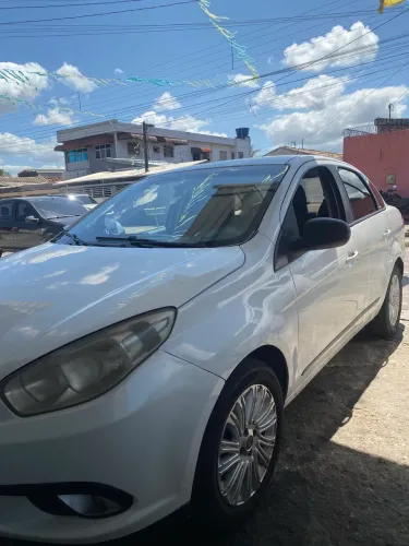 Fiat Grand Siena Essence 1.6 Flex 16V 2017
