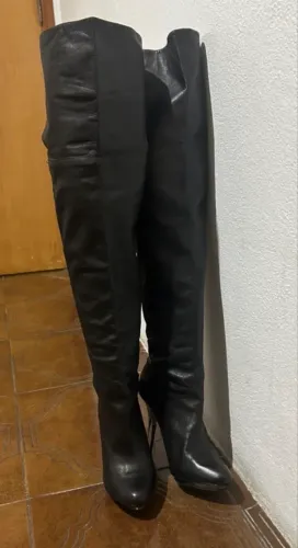 Bota cano alto