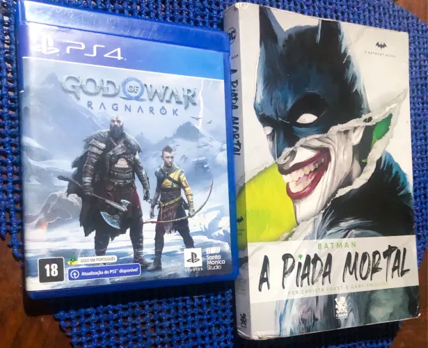 God of war ragnarok + Batman Livro a piada mortal