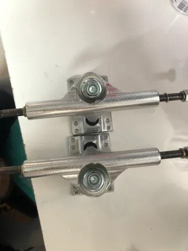 Truck de skate novo 139