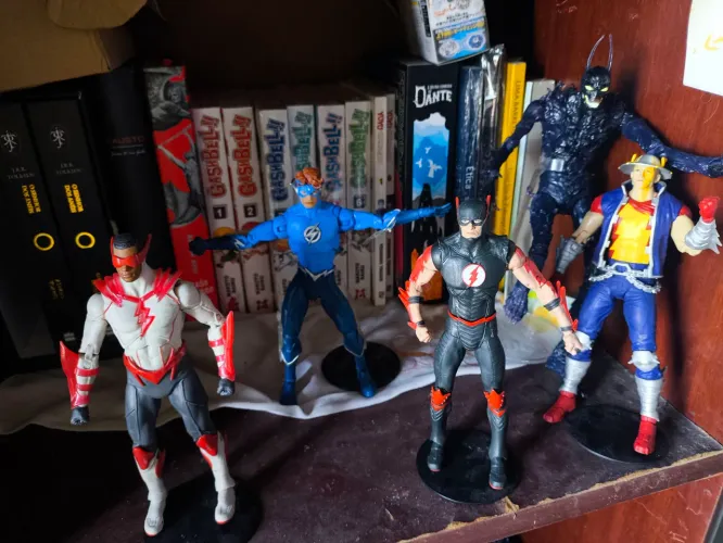 VENDO COLEÇÃO SPEED METAL FLASH POR 450