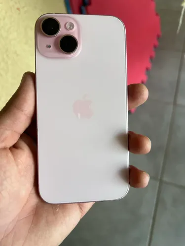 iPhone 15 128 GB novo novo R$2.550 pra hj