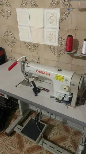 Máquina reta industrial