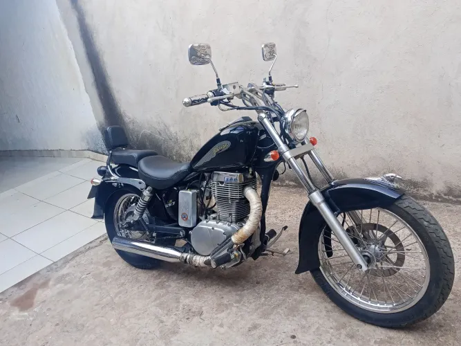 Suzuki Savage 650 