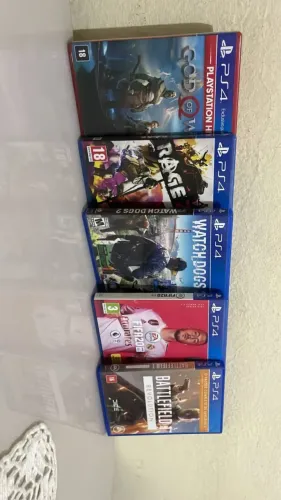 JOGOS DE PS4 A VENDA!