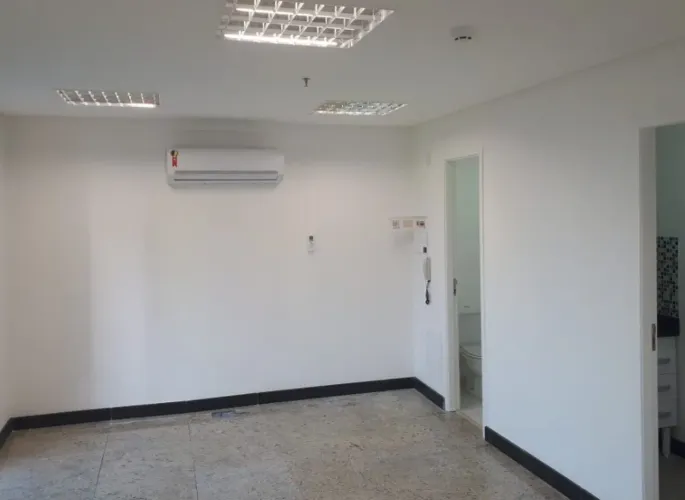 na Rua Apeninos, 429 - Conjunto 906 43 m²