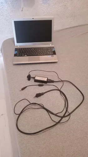 Notebook Samsung + Carregador - Funcionando!