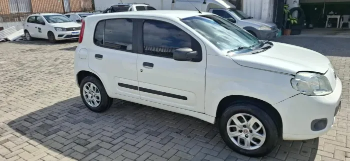Fiat Uno Vivace/rua 1.0 EVO Fire Flex 8V 5P 2013