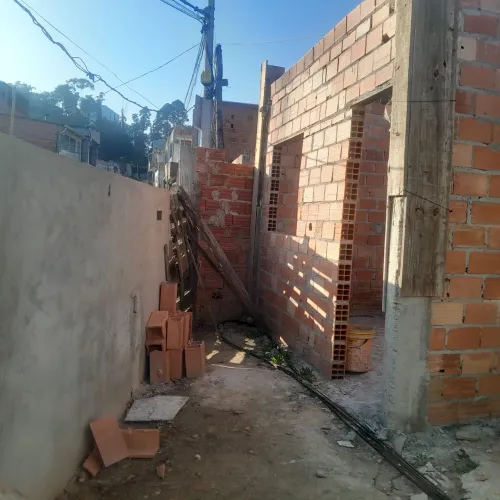 Vendo terreno com 2 comodos em ponto de Lage no jd sandra cotia