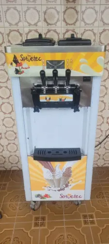 Máquina de Sorvete Expresso 825BP-Y com Conservação Noturna da Sorvetec