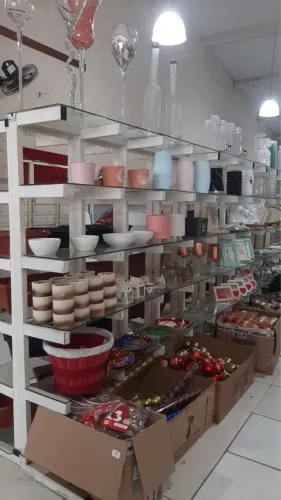 Prateleira de ferro