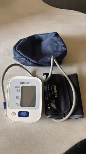 Monitor de pressão arterial OMRON
