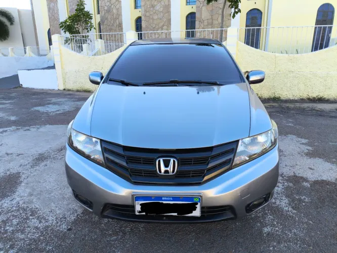 Honda City Sedan Sport 1.5 Flex 16V 4P Mec. 2014