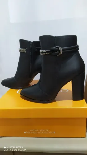 Bota feminina