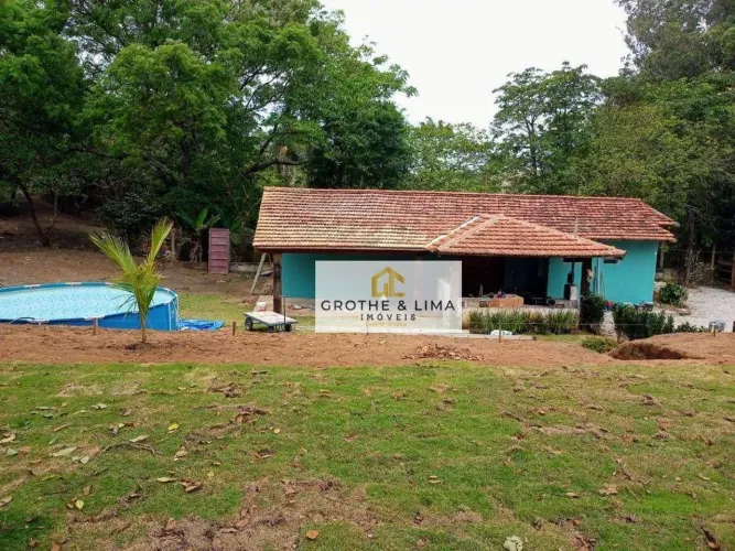 Vendo chácara em Jacareí/SP.
