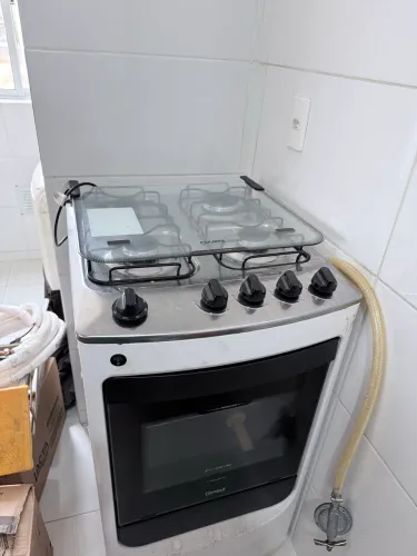 Vendo fogão cônsul 4 bocas