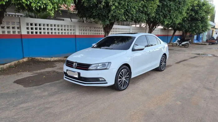 Volkswagen Jetta Highline 2.0 TSI 16V 4P Tiptronic 2017