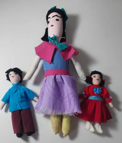 Bonecas de pano família feitas à mão