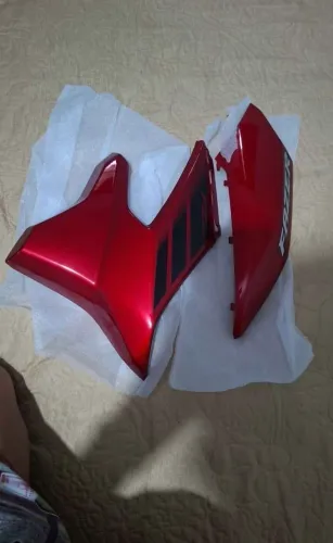 VENDO ABA SUPERIOR ESQUERDA DA FZ25 NA EMBALAGEM AINDA