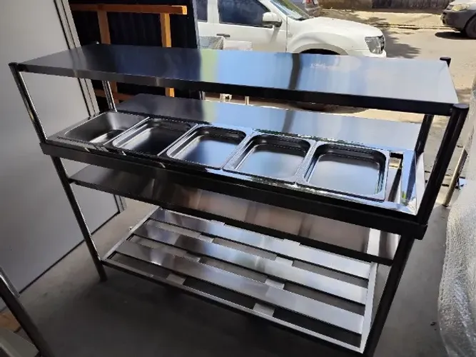 Apoio para buffet inox ? praticidade no atendimento 