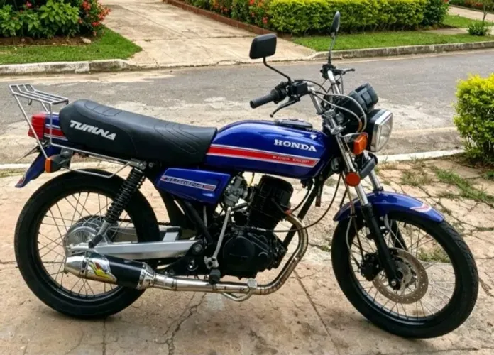 Honda turuna 125 ano 1983 com motor de fan 125 com nota fiscal de baixa documentos ok.