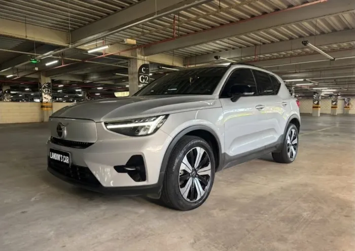 Volvo XC40 Recharge Plus (elétrico) 2023